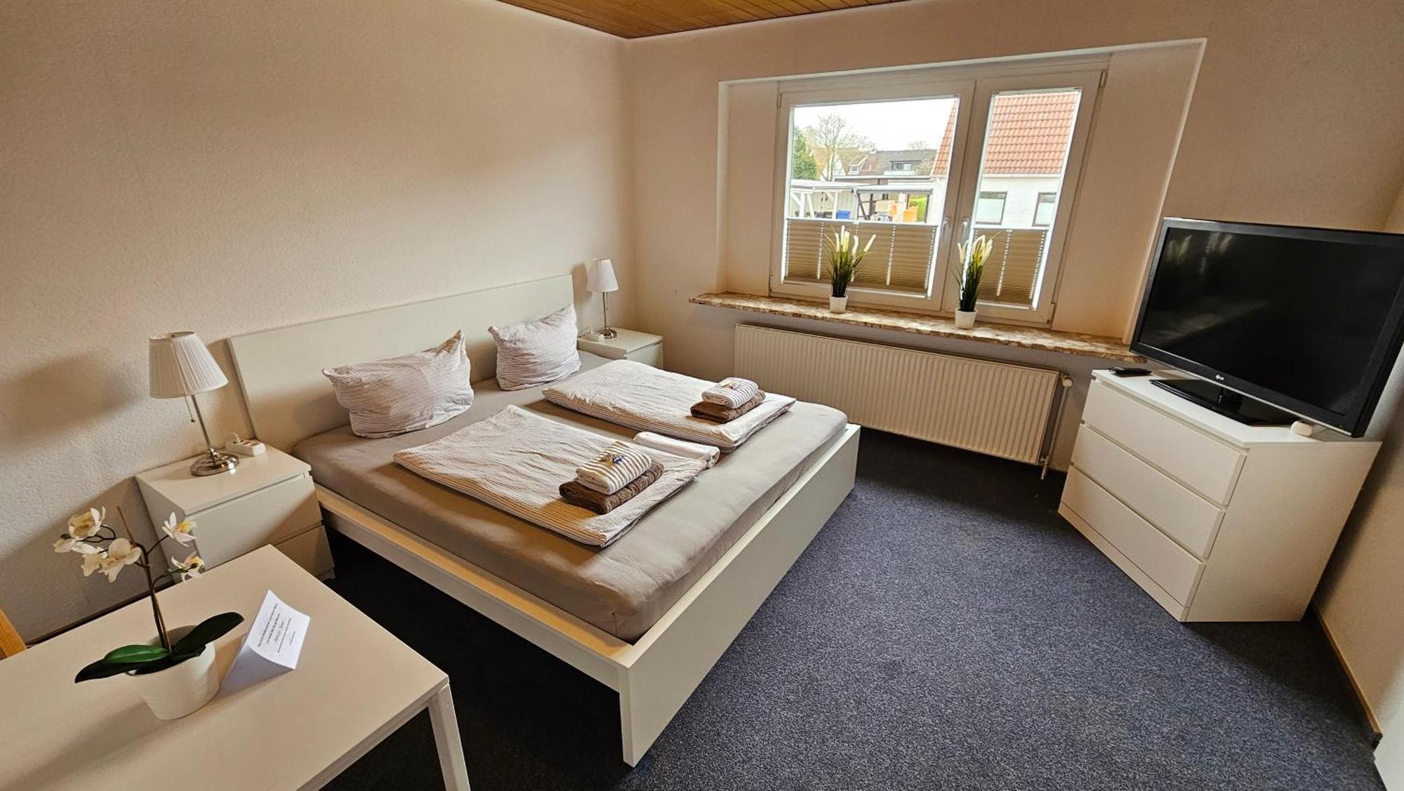 Hotel Dorfkrug Buesum - Guenstige Altbauzimmer Am Oland Ruang foto